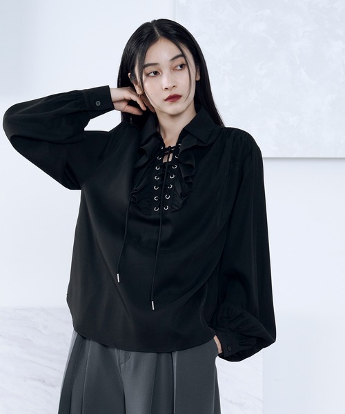 Ellno Loset（エルノロゼット）の「レースアップフリルシャツ（シャツ/ブラウス・メンズ・ブラック/オフホワイト・SMALL/MEDIUM/LARGE）」の16枚目の写真