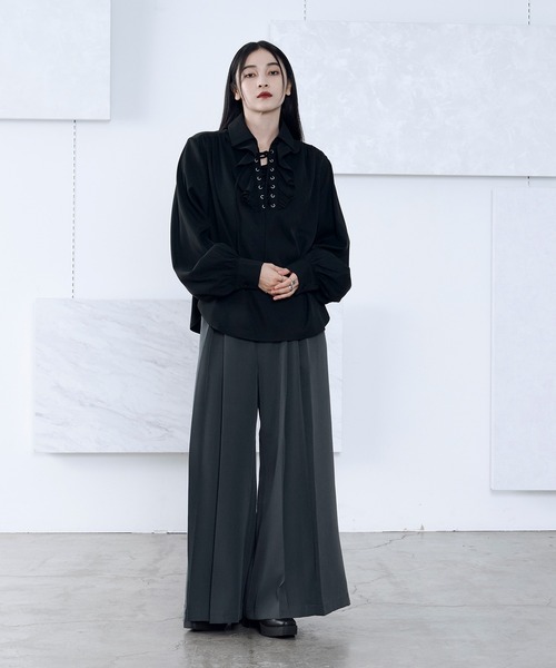 Ellno Loset（エルノロゼット）の「レースアップフリルシャツ（シャツ/ブラウス・メンズ・ブラック/オフホワイト・SMALL/MEDIUM/LARGE）」の19枚目の写真