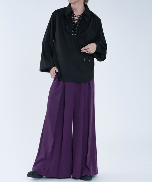 Ellno Loset（エルノロゼット）の「レースアップフリルシャツ（シャツ/ブラウス・メンズ・ブラック/オフホワイト・SMALL/MEDIUM/LARGE）」の4枚目の写真