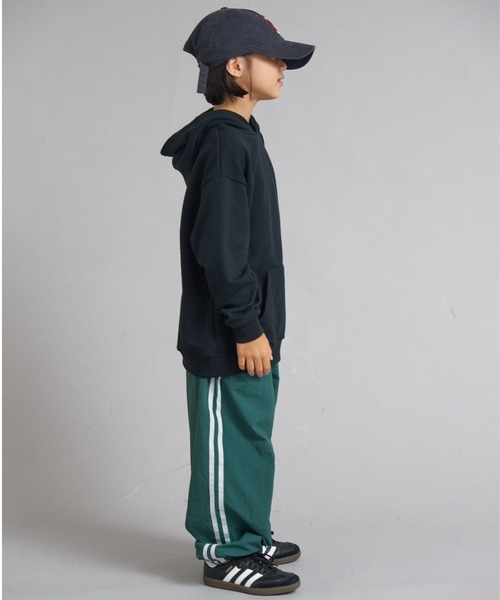 PAIRMANON STREET(ペアマノンストリート)の「裏毛 スウェット アソートプリント パーカー【PAIRMANON STREET】(パーカー・キッズ・ブラック/グレー系その他/ライトブルー/グレー/ブラック系その他/イエロー・100/110/120/130/140/150/160/90)」の8枚目の写真