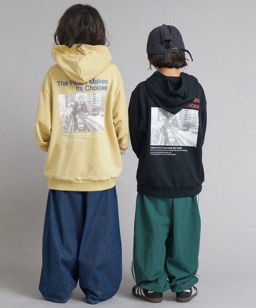 PAIRMANON STREET(ペアマノンストリート)の「裏毛 スウェット アソートプリント パーカー【PAIRMANON STREET】(パーカー・キッズ・ブラック/グレー系その他/ライトブルー/グレー/ブラック系その他/イエロー・100/110/120/130/140/150/160/90)」の9枚目の写真