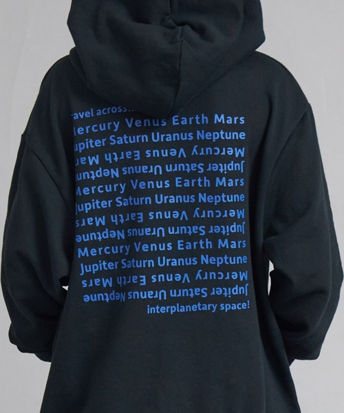 PAIRMANON STREET(ペアマノンストリート)の「裏毛 スウェット アソートプリント パーカー【PAIRMANON STREET】(パーカー・キッズ・ブラック/グレー系その他/ライトブルー/グレー/ブラック系その他/イエロー・100/110/120/130/140/150/160/90)」の13枚目の写真