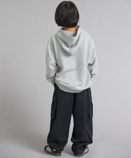 PAIRMANON STREET(ペアマノンストリート)の「裏毛 スウェット アソートプリント パーカー【PAIRMANON STREET】(パーカー・キッズ・ブラック/グレー系その他/ライトブルー/グレー/ブラック系その他/イエロー・100/110/120/130/140/150/160/90)」の18枚目の写真