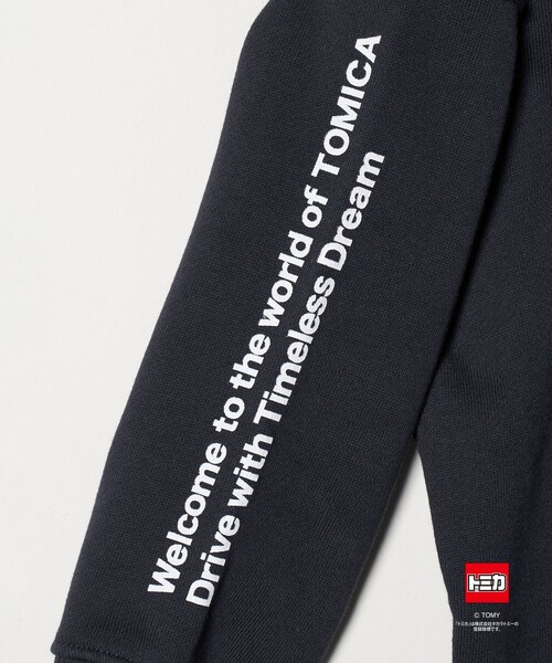 green label relaxing（グリーンレーベルリラクシング）の「【別注】＜TOMICA＞袖ロゴ 裏毛スウェット / トレーナー / キッズ  100cm-130cm（スウェット・キッズ・ライトグレー/マスタード/ネイビー・100cm/110cm/120cm/130cm）」の22枚目の写真