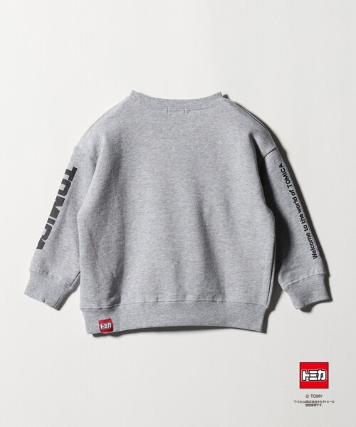 green label relaxing（グリーンレーベルリラクシング）の「【別注】＜TOMICA＞袖ロゴ 裏毛スウェット / トレーナー / キッズ  100cm-130cm（スウェット・キッズ・ライトグレー/マスタード/ネイビー・100cm/110cm/120cm/130cm）」の5枚目の写真