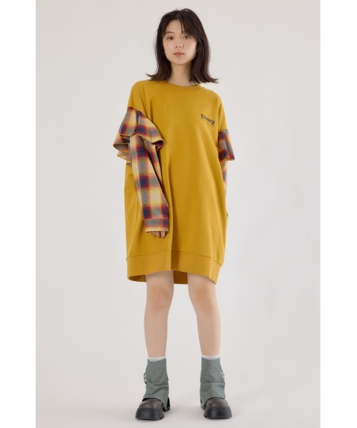 RODEO CROWNS WIDE BOWL(ロデオクラウンズワイドボウル)の「THRASHER リメイク スウェットワンピース(ワンピース・レディース・グレー×ホワイト/ブラック/イエロー・FREE)」の9枚目の写真