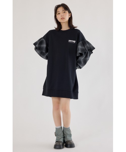 RODEO CROWNS WIDE BOWL(ロデオクラウンズワイドボウル)の「THRASHER リメイク スウェットワンピース(ワンピース・レディース・グレー×ホワイト/ブラック/イエロー・FREE)」の16枚目の写真