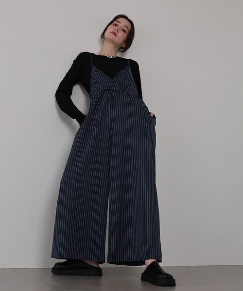 J by blue(ジェイバイブルー)の「ピンストライプフリルサロペット(サロペット/オーバーオール・レディース・ネイビー/グレー・MEDIUM)」の20枚目の写真