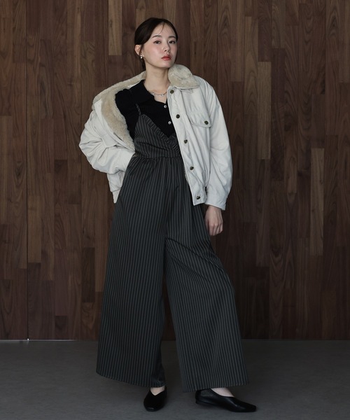 J by blue(ジェイバイブルー)の「ピンストライプフリルサロペット(サロペット/オーバーオール・レディース・ネイビー/グレー・MEDIUM)」の7枚目の写真