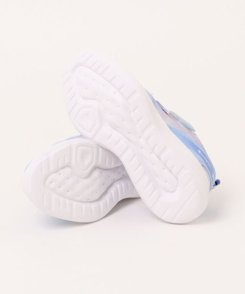 Champion（チャンピオン）の「【Champion】CPNJ303（スニーカー・キッズ・サックスブルー・22.5cm/23.5cm/24.5cm/23.0cm/24.0cm/21.5cm/22.0cm/19.0cm/20.0cm/21.0cm）」の3枚目の写真