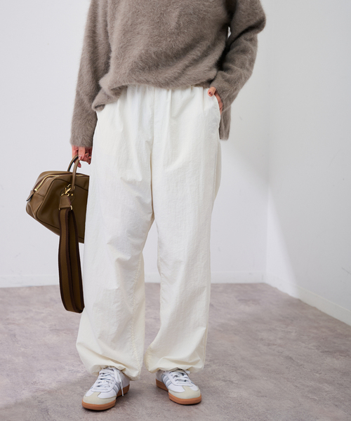 FRAMeWORK(フレームワーク)の「ワッシャーナイロンパンツ(その他パンツ・レディース・アイボリー/ブラック・36/38)」の22枚目の写真