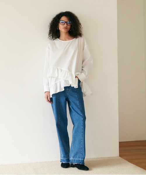 Brown&Street(ブラウンアンドストリート)の「ヘムフリルシャツトップス(シャツ/ブラウス・レディース・ホワイト/ブラック・FREE)」の6枚目の写真