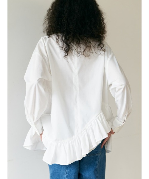 Brown&Street(ブラウンアンドストリート)の「ヘムフリルシャツトップス(シャツ/ブラウス・レディース・ホワイト/ブラック・FREE)」の10枚目の写真