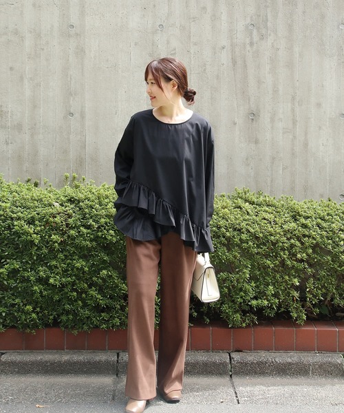 Brown&Street(ブラウンアンドストリート)の「ヘムフリルシャツトップス(シャツ/ブラウス・レディース・ホワイト/ブラック・FREE)」の18枚目の写真