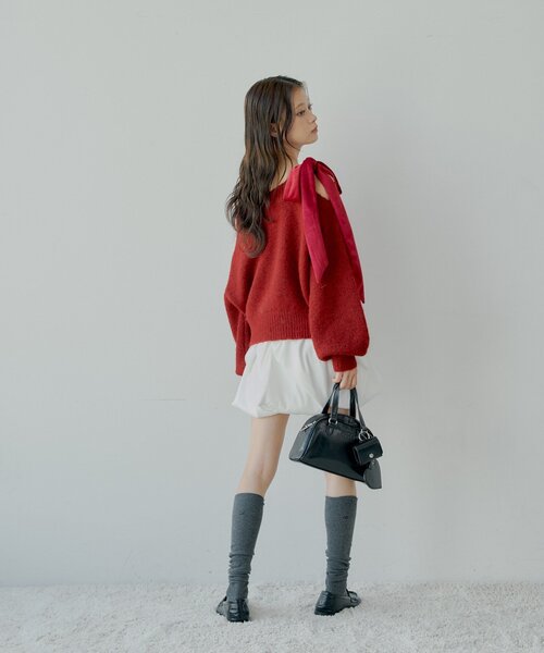 Chico（チコ）の「【REVIVAL/WEB限定】ベロアリボンワンショルルーズニット（ニット/セーター・レディース・ブラウン/レッド/ホワイト系その他3/ブラウン系その他3/グレー系その他3/アイボリー・FREE）」の12枚目の写真