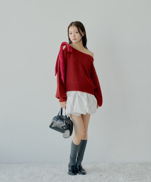 Chico（チコ）の「【REVIVAL/WEB限定】ベロアリボンワンショルルーズニット（ニット/セーター・レディース・ブラウン/レッド/ホワイト系その他3/ブラウン系その他3/グレー系その他3/アイボリー・FREE）」の13枚目の写真