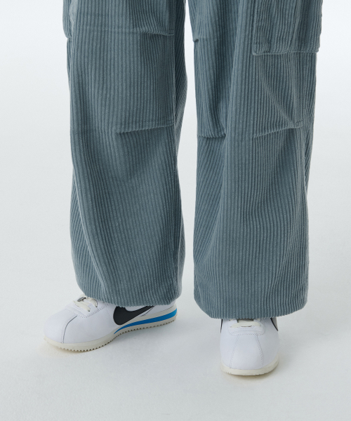 MUSINSA STANDARD WOMAN（ムシンサスタンダードウーマン）の「ウィメンズ コーデュロイ ワイドカーゴパンツ [クラウディブルー]（その他パンツ・レディース・その他・30/24/25/26/27/28/29）」の8枚目の写真
