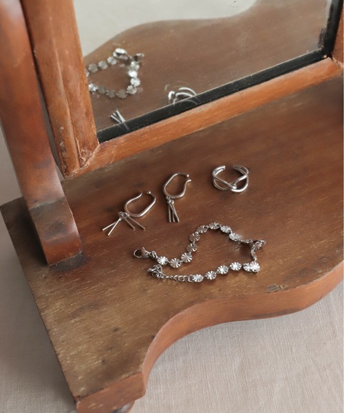 rapiecage（ラピエサージュ）の「ステンレスフラワープレートブレスレット（ブレスレット・レディース・シルバー・FREE）」の11枚目の写真