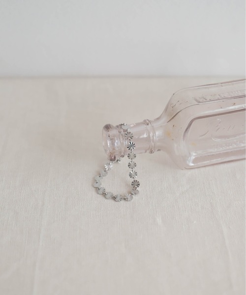 rapiecage（ラピエサージュ）の「ステンレスフラワープレートブレスレット（ブレスレット・レディース・シルバー・FREE）」の2枚目の写真