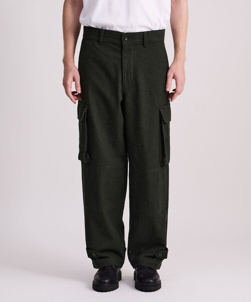 Saturdays NYC（サタデーズ ニューヨークシティ ）の「Balugo Herringbone Pants（その他パンツ・メンズ・グレー/ダークグリーン・L/M/S/X-SMALL）」の2枚目の写真