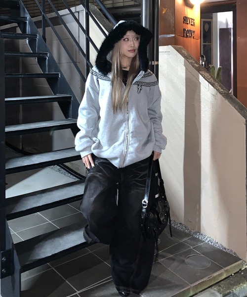 lilful（リルフル）の「Y2K クロスネックレスデザイン ファージップ