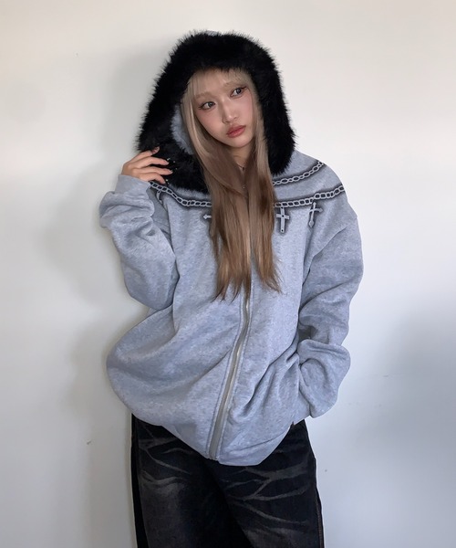 lilful（リルフル）の「Y2K クロスネックレスデザイン ファージップ