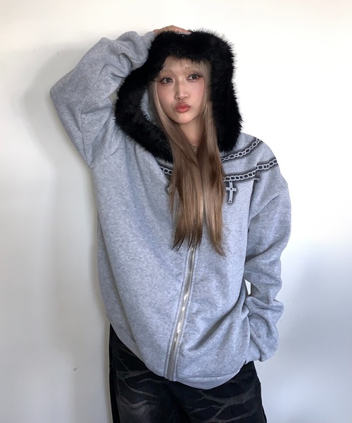 lilful（リルフル）の「【25年秋冬新作】Y2K クロスネックレスデザイン