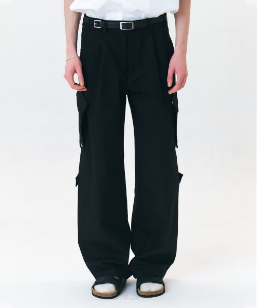 WINDER(ワインダー)の「DETACHABLE SNAP CARGO RAW PANTS - BLACK(その他パンツ・メンズ・その他・MEDIUM/LARGE)」の1枚目の写真