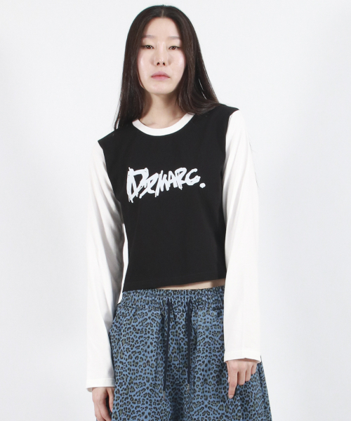 DEMARC(ドゥマーク)の「TOUCH LOGO COLOR-BLOCK SEMI CROP LONG SLEEVE - Black&White(Tシャツ/カットソー・レディース・その他・MEDIUM/LARGE)」の6枚目の写真