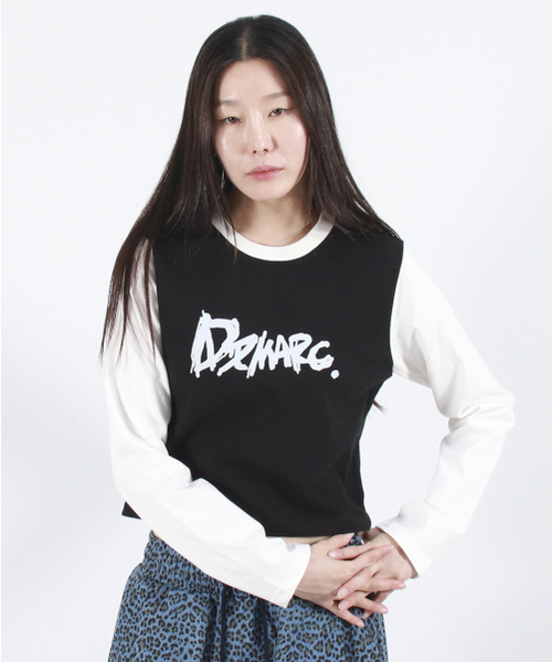 DEMARC(ドゥマーク)の「TOUCH LOGO COLOR-BLOCK SEMI CROP LONG SLEEVE - Black&White(Tシャツ/カットソー・レディース・その他・MEDIUM/LARGE)」の9枚目の写真
