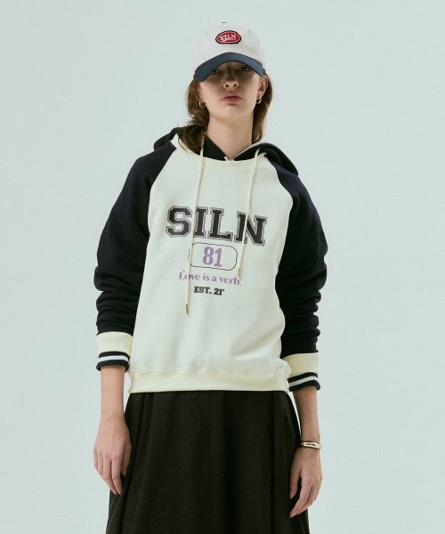 SILN(シルン)の「カラー ブロック ラグラン スウェットシャツ (クリーム) 起毛 Ver.(スウェット・レディース・その他・FREE)」の3枚目の写真