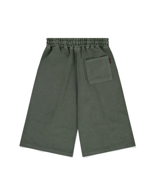 S'EST(エスイーエスティー)の「Pigment Bermuda Shorts Green(その他パンツ・メンズ・グリーン・MEDIUM/LARGE/X-LARGE)」の2枚目の写真