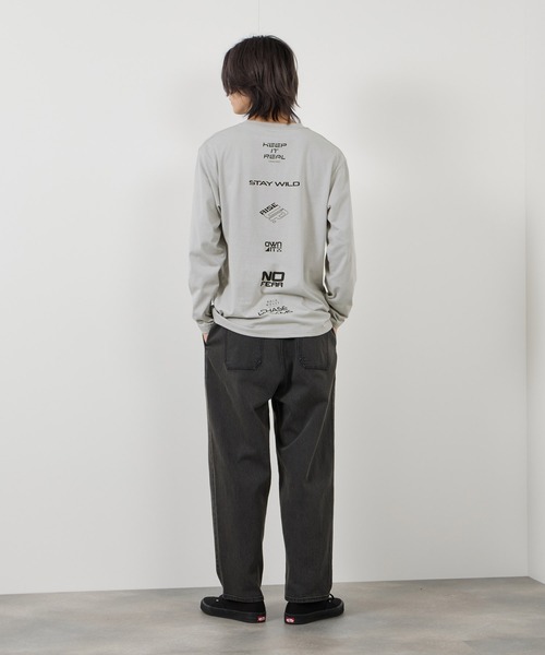 Mac-House(マックハウス)の「【T-GRAPHICS / ティーグラフィックス】ストリートロゴ長袖Tシャツ(Tシャツ/カットソー・メンズ・ブルー/グレー系1/ホワイト/ブラック/グレー系2・S/L/XL/M)」の16枚目の写真