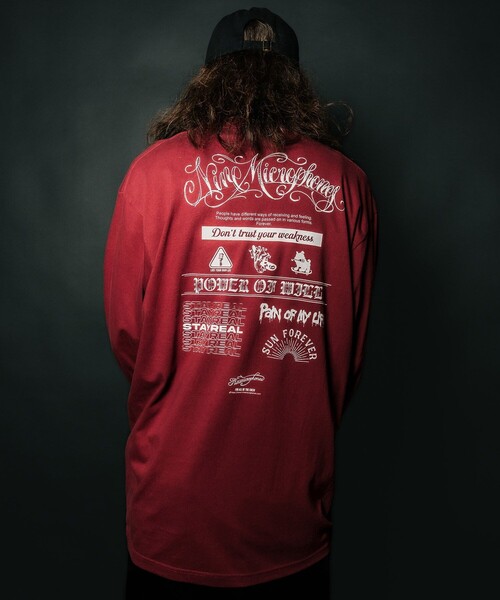 NineMicrophones(ナインマイクロフォンズ)の「Words L/S TEE(Tシャツ/カットソー・メンズ・ホワイト/バーガンディー/ブラック・LARGE/X-LARGE/XX-LARGE/MEDIUM)」の4枚目の写真