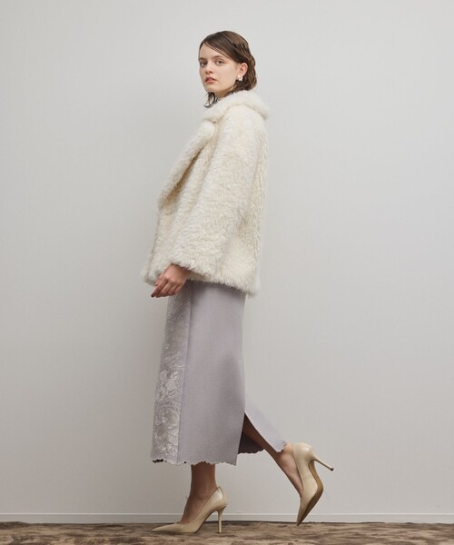 GRACE CONTINENTAL（グレースコンチネンタル）の「フェイクファーPコート（ピーコート・レディース・サックスブルー/キナリ・36）」の4枚目の写真