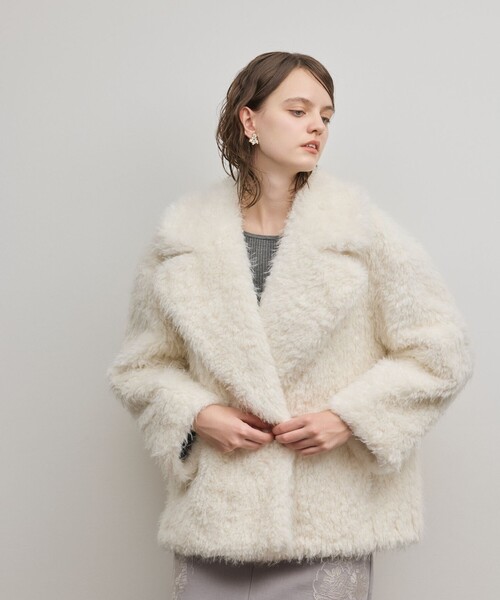 GRACE CONTINENTAL（グレースコンチネンタル）の「フェイクファーPコート（ピーコート・レディース・サックスブルー/キナリ・36）」の9枚目の写真