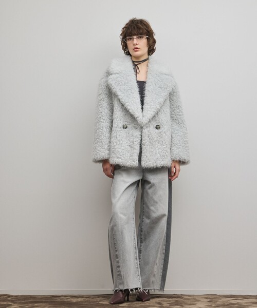 GRACE CONTINENTAL（グレースコンチネンタル）の「フェイクファーPコート（ピーコート・レディース・サックスブルー/キナリ・36）」の17枚目の写真