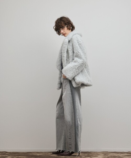 GRACE CONTINENTAL（グレースコンチネンタル）の「フェイクファーPコート（ピーコート・レディース・サックスブルー/キナリ・36）」の20枚目の写真