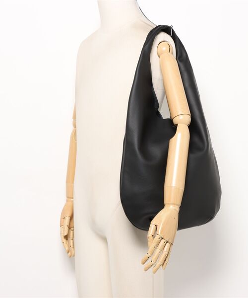 A.P.C.（アーペーセー）の「LE NEIGE（ハンドバッグ・レディース・ブラック・ONESIZE）」の7枚目の写真