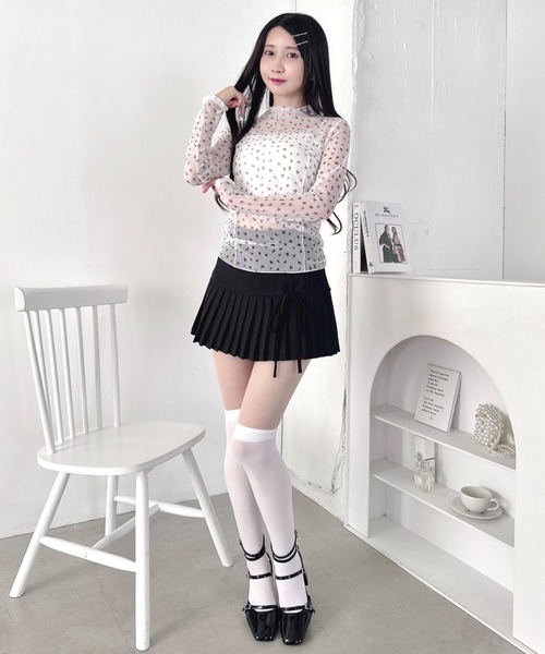 Loueme(ルエム)の「【フラワー&無地】プチレースハイネックシアートップス(Tシャツ/カットソー・レディース・ブラック系その他/ブラック/ホワイト/ホワイト系その他/パープル系その他・FREE)」の15枚目の写真