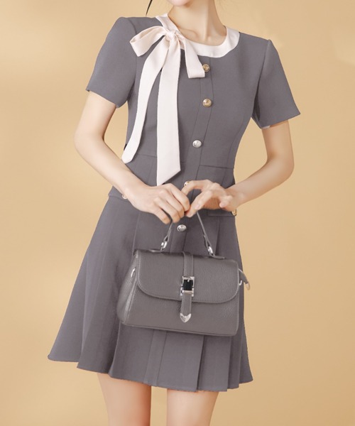 sugar nine(シュガーナイン)の「【ワンピース】リボンプリーツフレアワンピース(ワンピース・レディース・イエロー/レッド/ピンク/グレー・X-SMALL/SMALL/MEDIUM)」の1枚目の写真