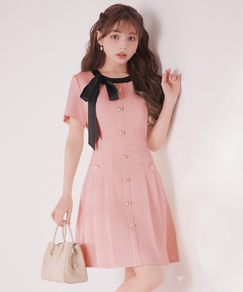sugar nine(シュガーナイン)の「【ワンピース】リボンプリーツフレアワンピース(ワンピース・レディース・イエロー/レッド/ピンク/グレー・X-SMALL/SMALL/MEDIUM)」の4枚目の写真