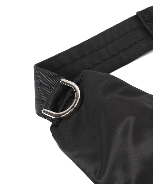 FRAMeWORK（フレームワーク）の「NOMADIS/ノマディス SLINGO（ショルダーバッグ・レディース・ブラック/キャメル・FREE）」の13枚目の写真