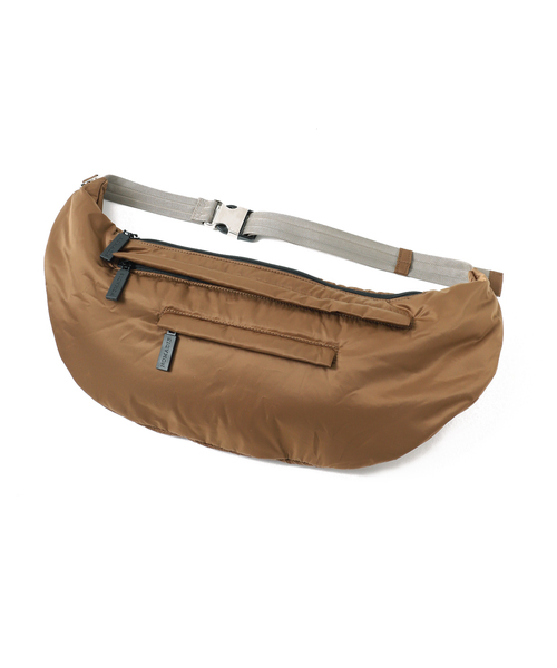 FRAMeWORK（フレームワーク）の「NOMADIS/ノマディス SLINGO（ショルダーバッグ・レディース・ブラック/キャメル・FREE）」の17枚目の写真