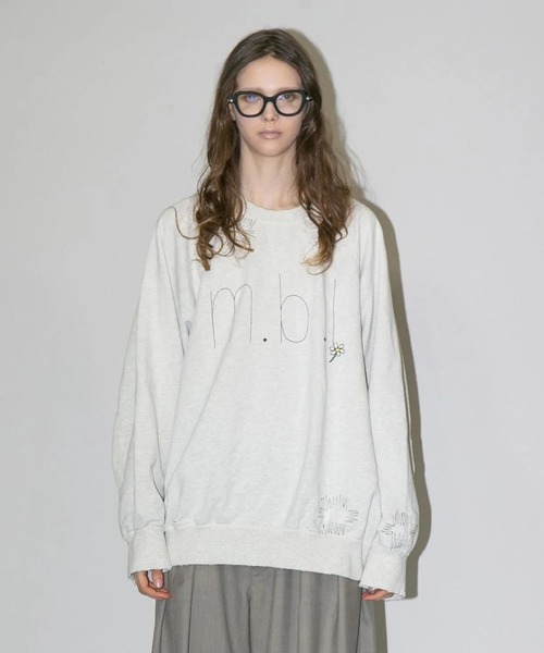 my beautiful landlet（マイビューティフルランドレット）の「【my beautiful landlet】DAMAGE EMBROIDERY SWEATSHIRT（スウェット・メンズ・ブラック/ネイビー/グレー/オートミール・0/1）」の3枚目の写真