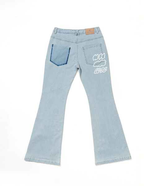 Express Holiday(エクスプレスホリデー)の「ホリデーフレアデニムパンツ_ライトブルー(デニムパンツ・レディース・その他・S/M)」の1枚目の写真