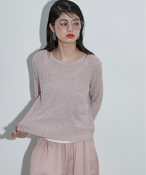 THE YOn(ザヨン)の「フェイクレイヤードスラブニットトップス(ニット/セーター・レディース・ピンク/ベージュ/ブラック/アイボリー・FREE)」の4枚目の写真