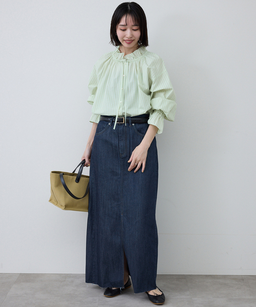 SLOBE IENA（スローブイエナ）の「《WEBのみ4サイズ展開/》LE DENIM スリットフレアデニムスカート（デニムスカート・レディース・ネイビー/ブルー系その他・34/36/38/40）」の13枚目の写真