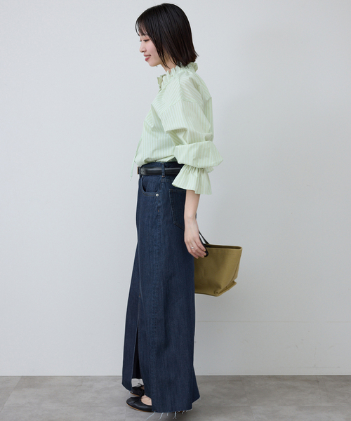 SLOBE IENA（スローブイエナ）の「《WEBのみ4サイズ展開/》LE DENIM スリットフレアデニムスカート（デニムスカート・レディース・ネイビー/ブルー系その他・34/36/38/40）」の14枚目の写真