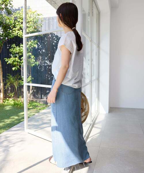 SLOBE IENA（スローブイエナ）の「《WEBのみ4サイズ展開》LE DENIM スリットフレアデニムスカート（デニムスカート・レディース・ネイビー/ブルー系その他・34/36/38/40）」の20枚目の写真